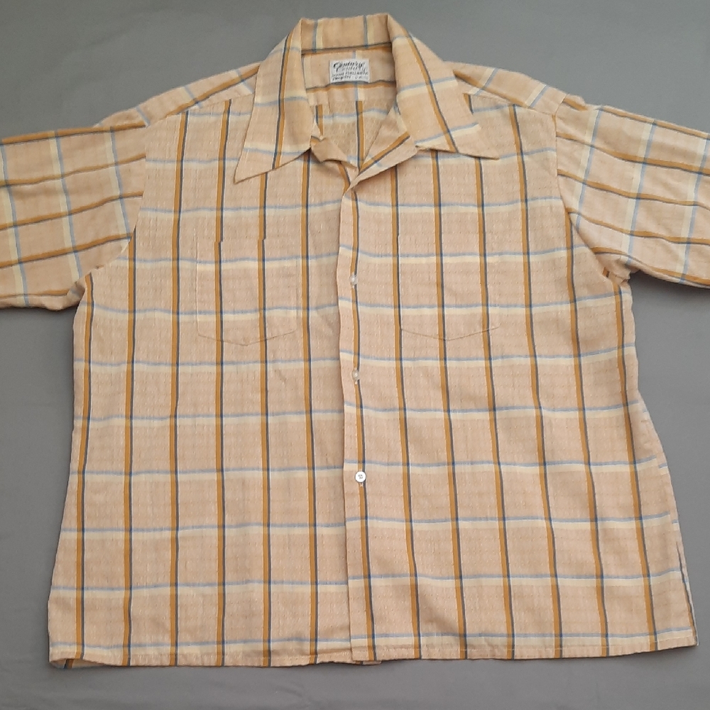 Van Heusen Tan and Cream Plaid Button Down Shirt - Size XL